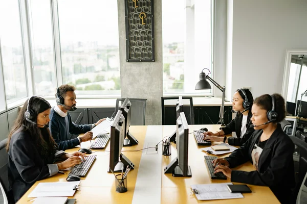 Apply Out-bound Contact Centre Operations Within a Commercial Environment Apply Out-bound Contact Centre Operations Within a Commercial Environment