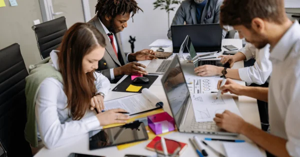 Contributing to Project Risk Management